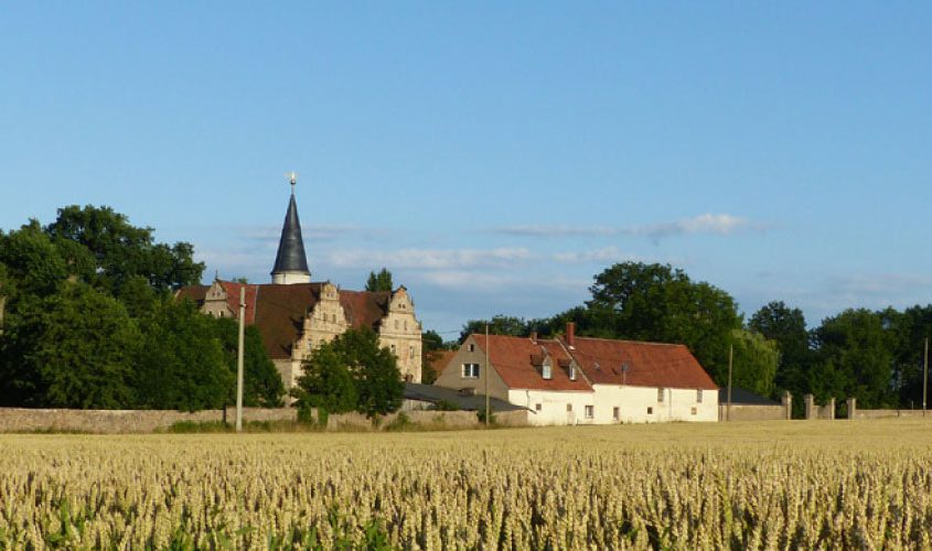 Niederau-Header_3zu1-36-oberau-schloss