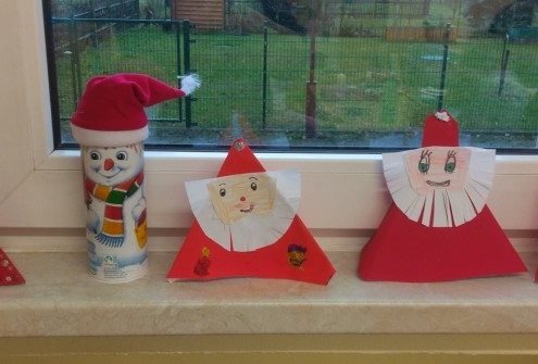 Weihnachtsmännerparade Klasse 2