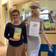 Romy Sommer mit ihrem Buch Romy Sommer mit ihrem Buch